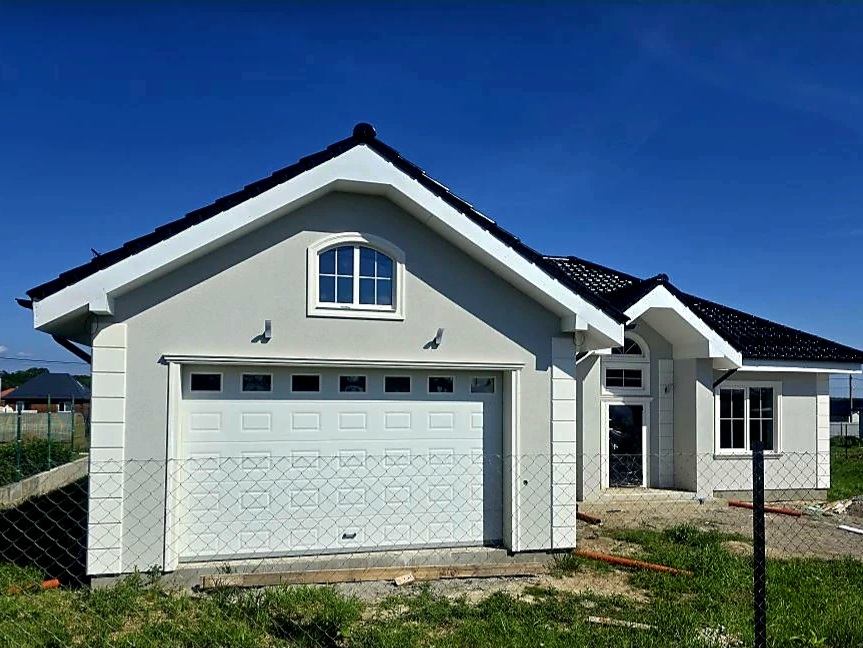 Секционные ворота DoorHan в Химках с установкой