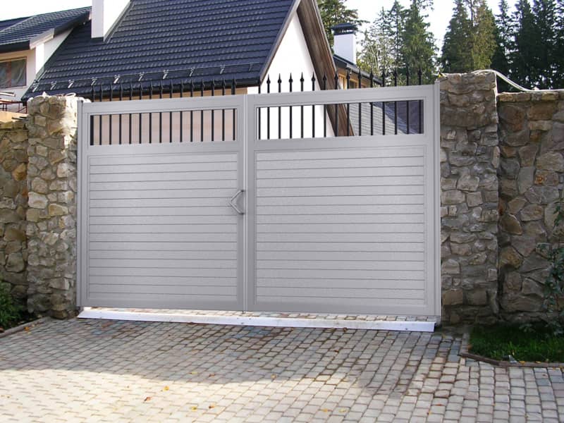 Уличные ворота DoorHan в Химках с установкой